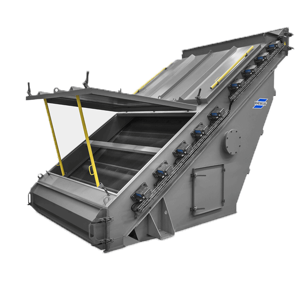 High-capacity industrial screener with durable construction, processing fine to coarse materials in a manufacturing environment.